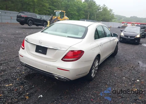 2017 Mercedes-Benz E 300 4Matic из США, поврежденный, VIN WDDZF4KB5HA187761